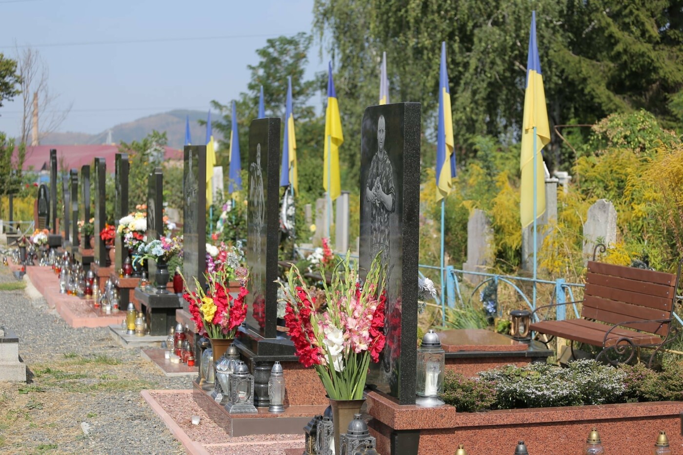 У Мукачеві вшанують пам'ять полеглих захисників України , фото-1 У Мукачеві вшанують пам'ять полеглих захисників України , фото-1