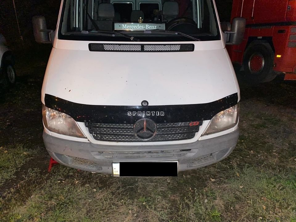 Українець намагався перетнути кордон на краденому автомобіл..., фото-1 Українець намагався перетнути кордон на краденому автомобілі (ФОТО) , фото-1