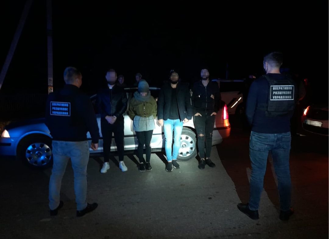 На Закарпатті судитимуть підозрюваних у налагодженні каналу..., фото-1 На Закарпатті судитимуть підозрюваних у налагодженні каналу для переправи нелегалів до ЄС , фото-1