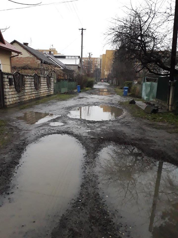 Ужгород потонув у калюжах (ФОТОФАКТ), фото-1 Ужгород потонув у калюжах (ФОТОФАКТ), фото-1