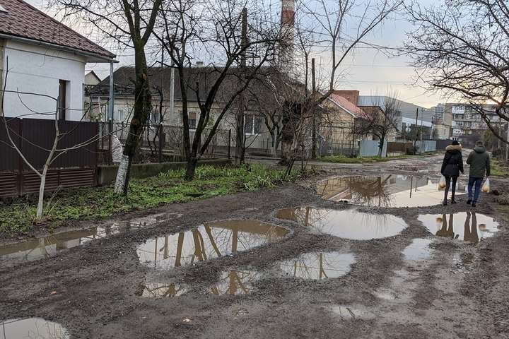 Ужгород потонув у калюжах (ФОТОФАКТ), фото-2 Ужгород потонув у калюжах (ФОТОФАКТ), фото-2