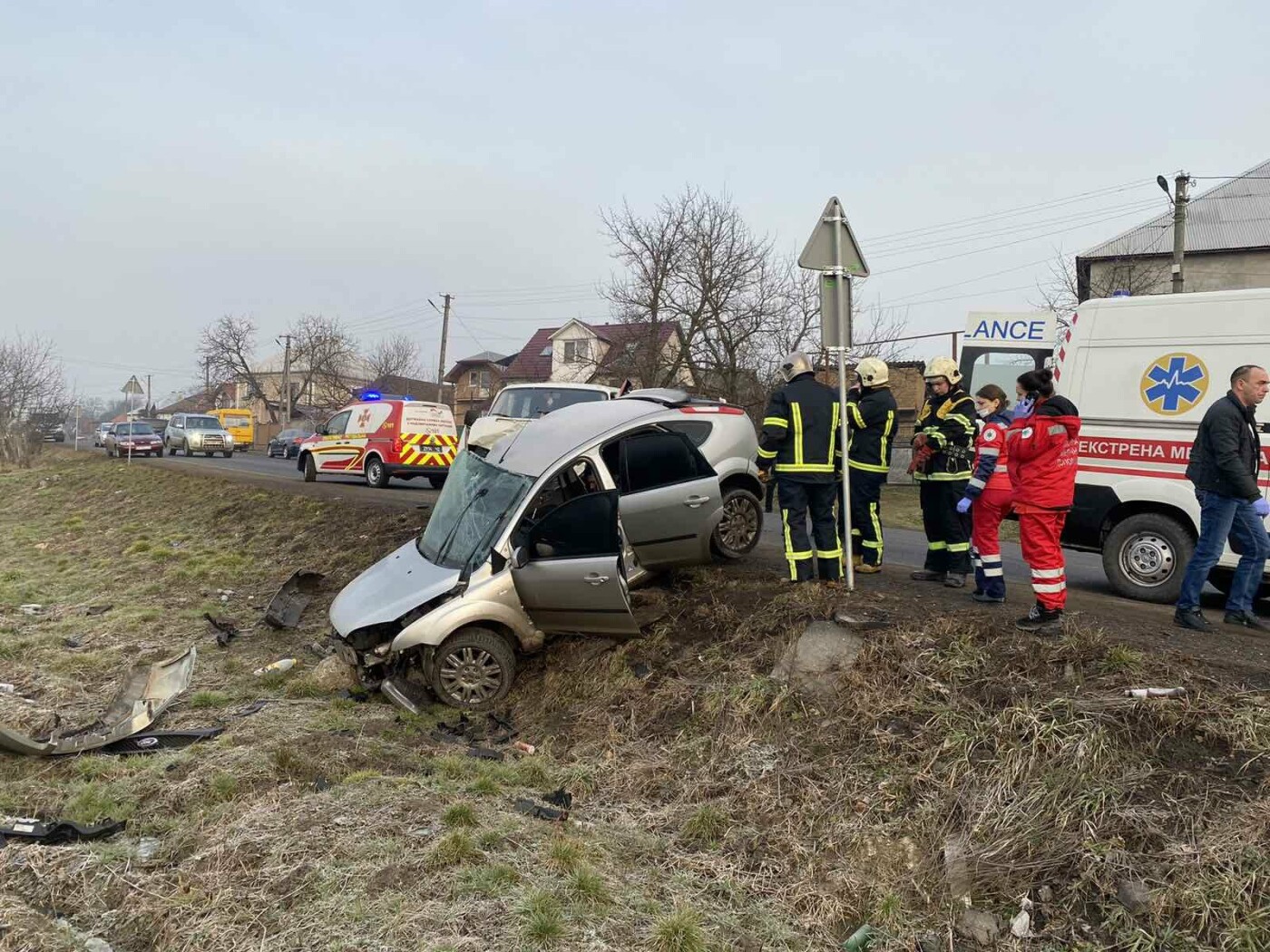 Іршавські рятувальники деблокували загиблого у ДТП водія (ФОТО), фото-1