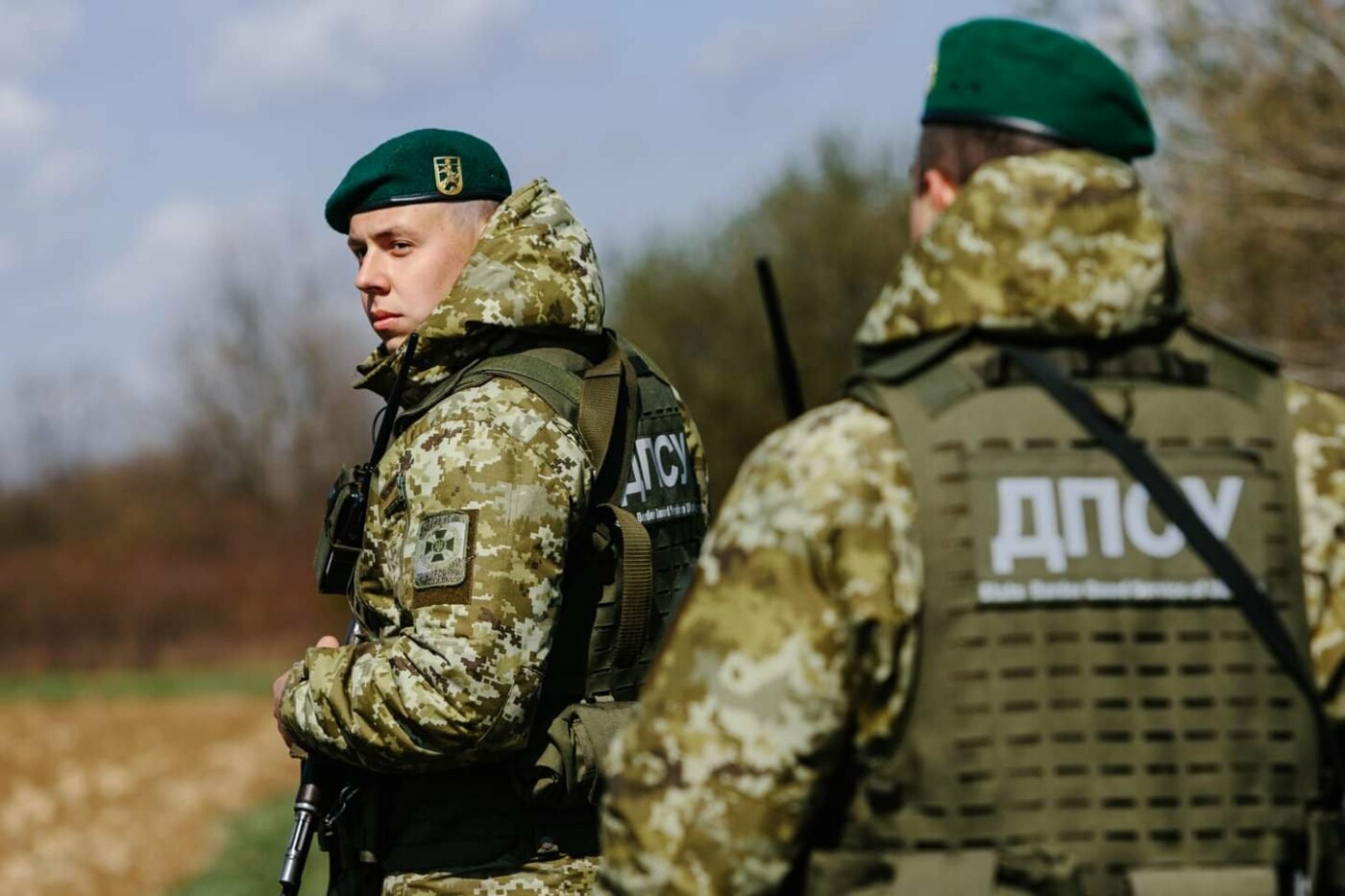 На Закарпатті прикордонники виявили двох нелегалів неподалік кордону з Румунією, фото-2