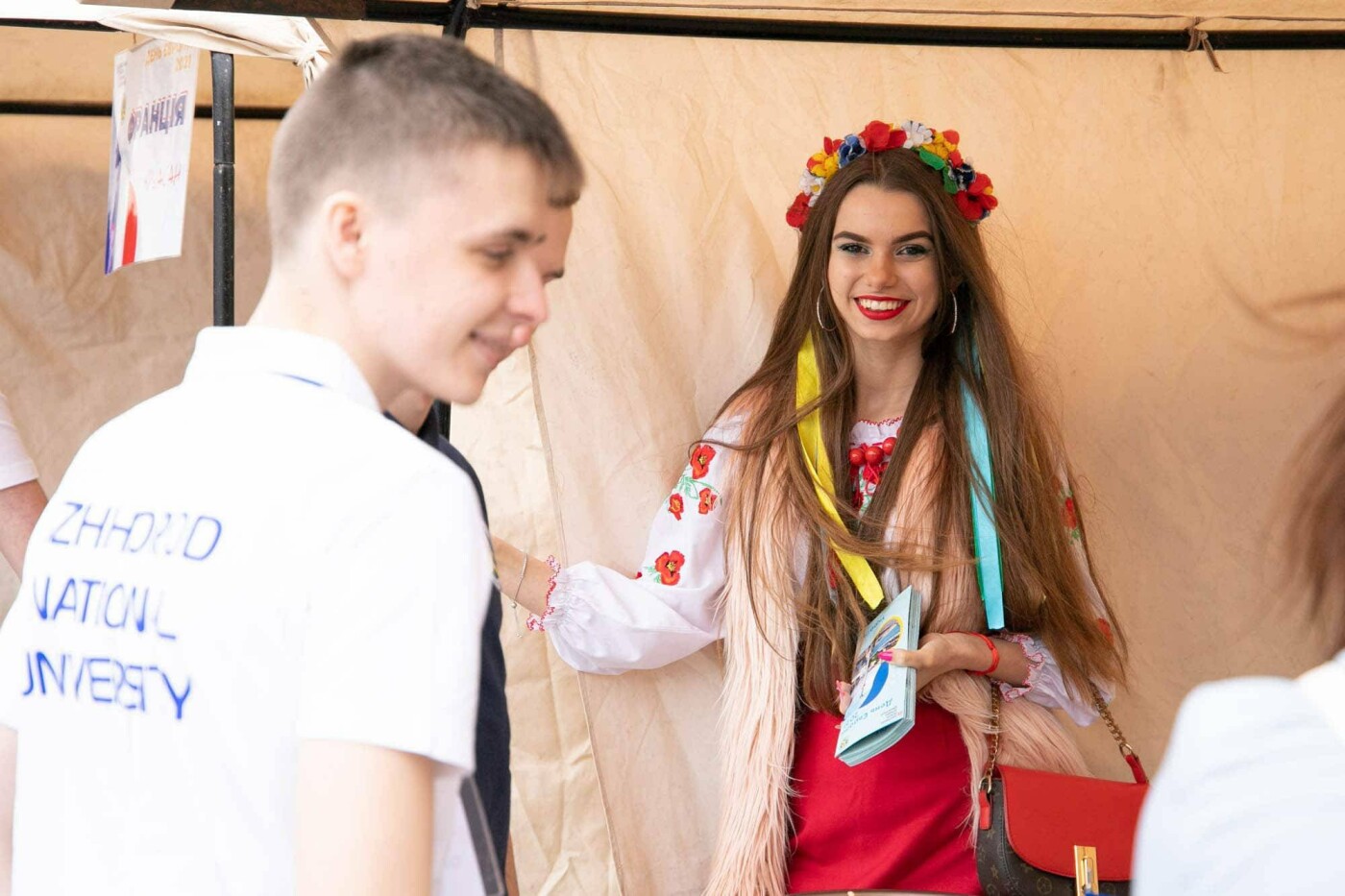 Ярмарок, брейн-ринг, конкурси: як в Ужгороді відзначали День Європи в Україні (ФОТО), фото-8