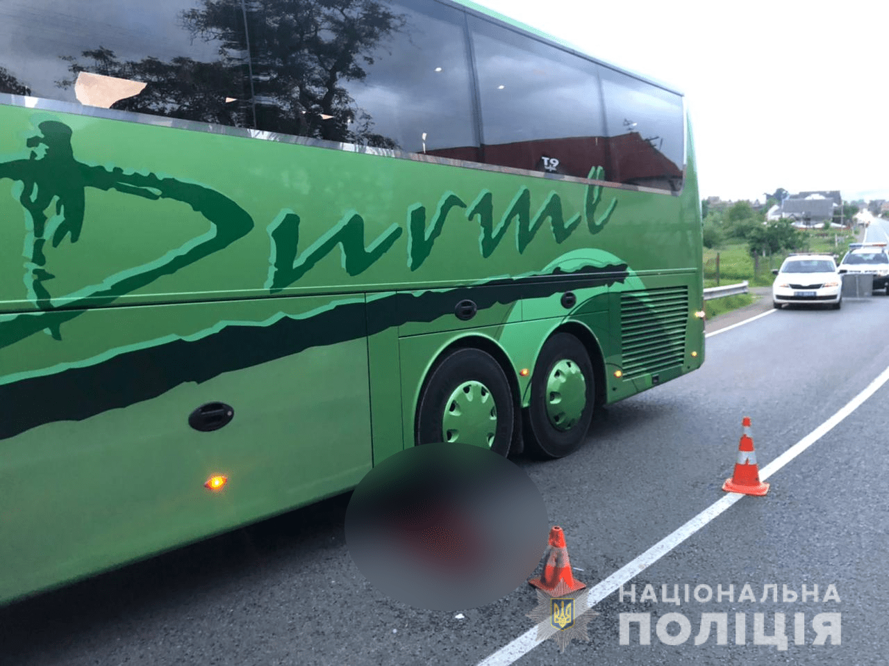 Смертельна ДТП на Закарпатті: 31-річний львів’янин, керуючи автобусом, допустив наїзд на закарпатця