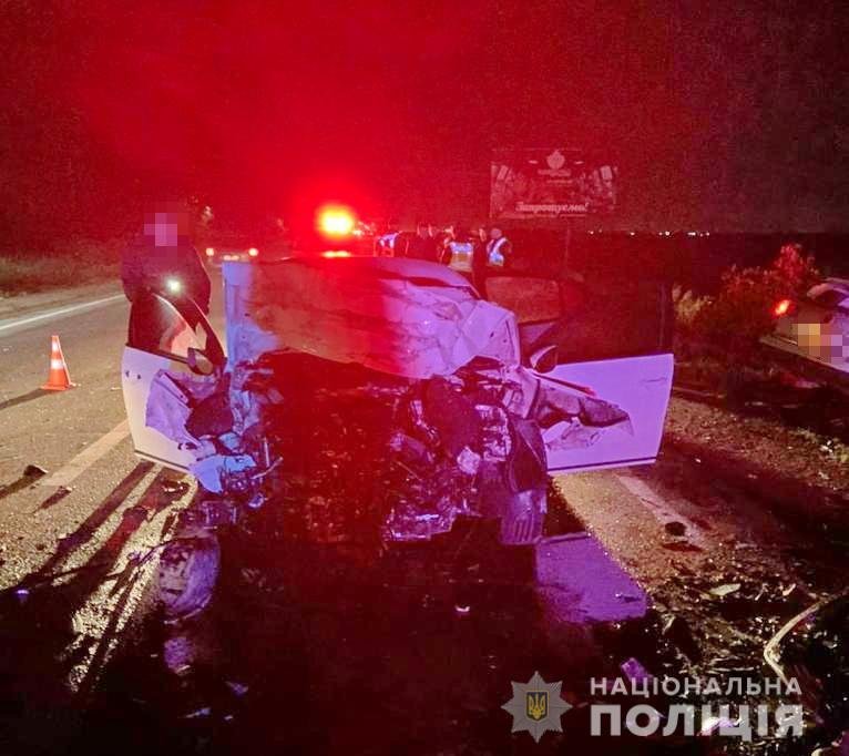 Жахлива трагедія: на Закарпатті в ДТП загинуло двоє людей, одна людина в реанімації