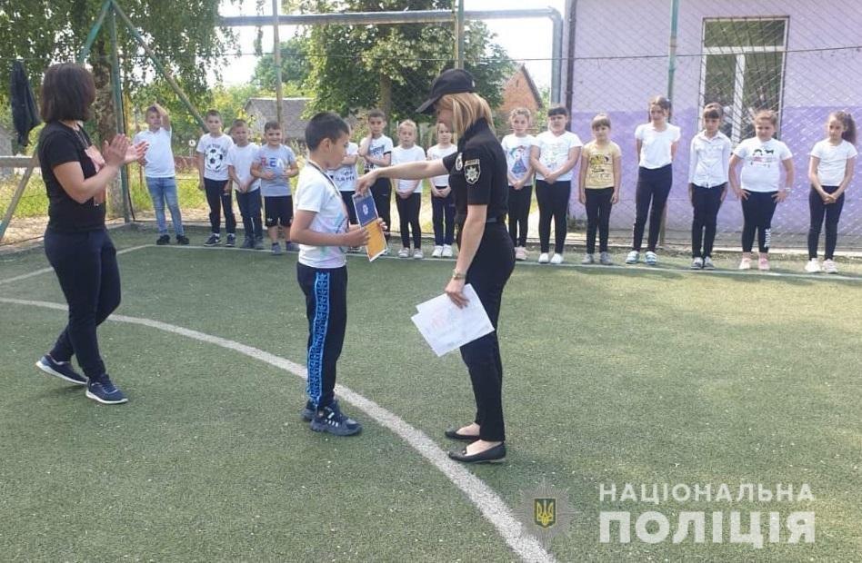 На Закарпатті ювенали влаштувала для діток корисний відпочинок в оздоровчому таборі (ФОТО), фото-3