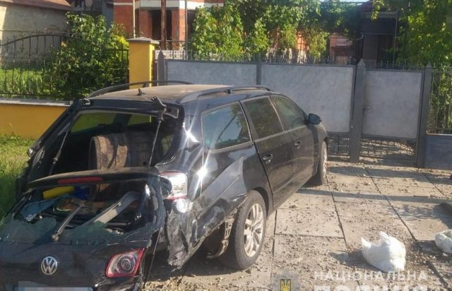 Аварія на Мукачівщині: 23-річний чоловік, якого збив водій на Infinіti - помер у лікарні