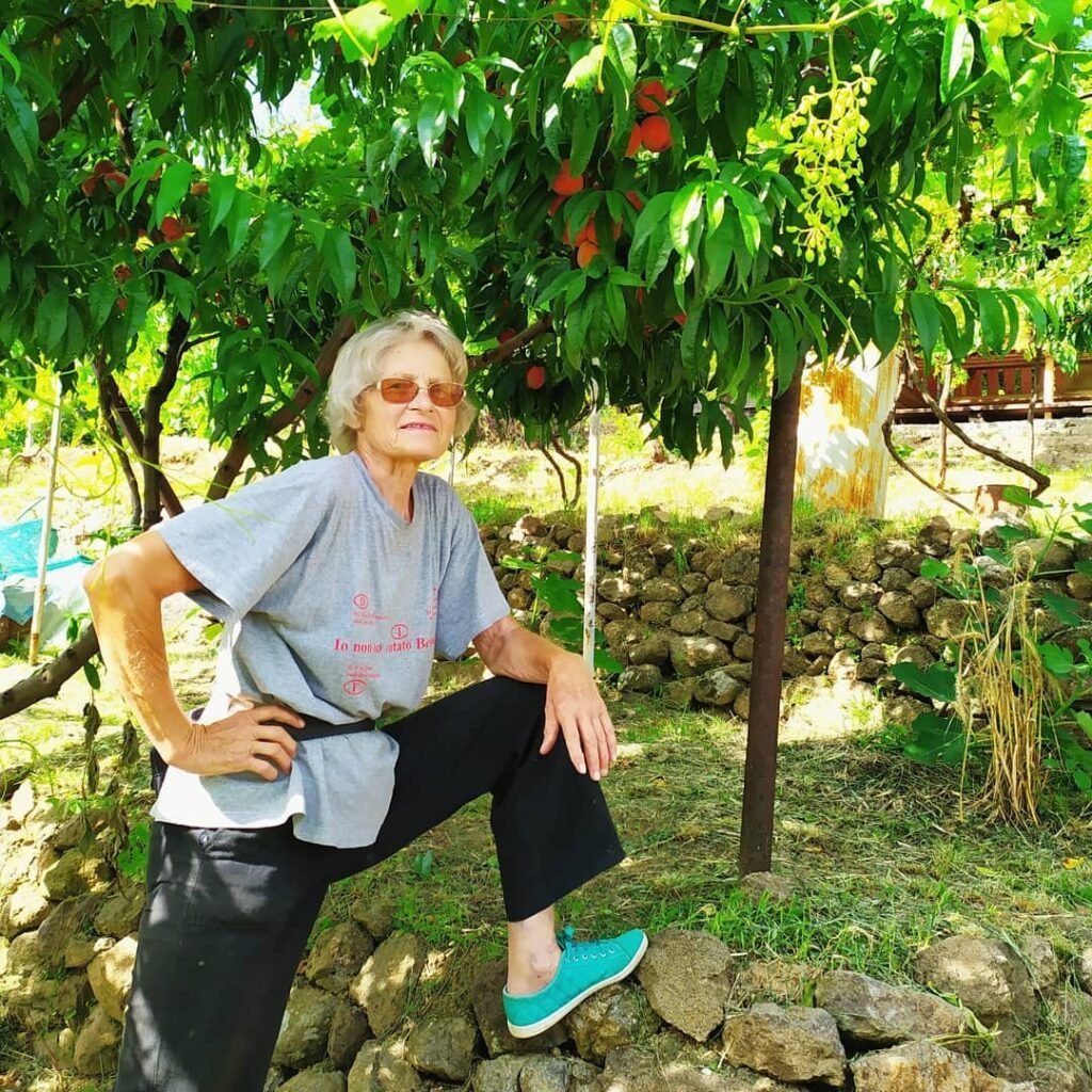 На Закарпатті пенсіонерка вирощує фісташки: саджанці жінка шукала по всьому світу (ФОТО)