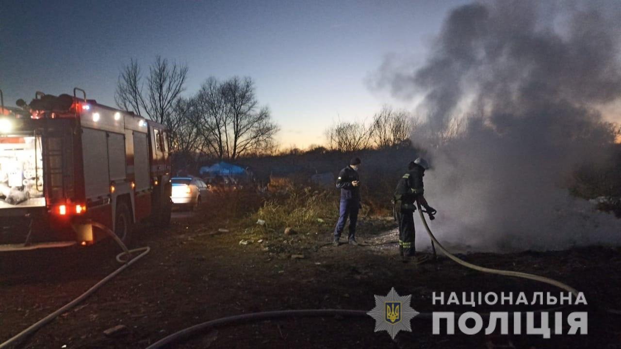 Трагедія на Львівщині: у саморобному наметі загинула однорічна дитина із Закарпаття