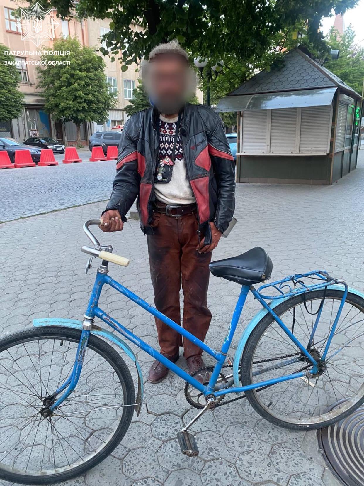 В Мукачеві патрульні повернули літній жінці викрадений велосипед