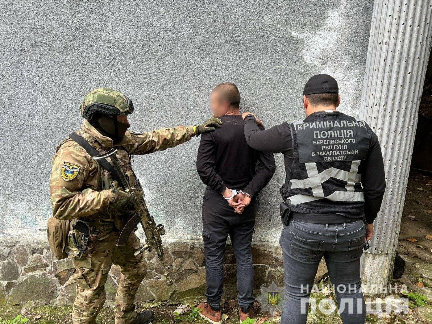 На Виноградівщині затримали групу наркоділерів