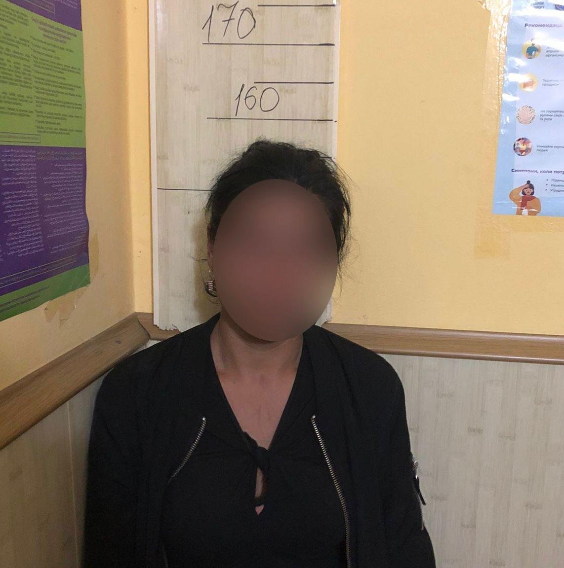 В Ужгороді на вокзалі жінка обікрала 79-річного чоловіка