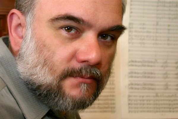 Заслужений академічний Закарпатський народний хор запрошує на авторський концерт Віктора Теличка