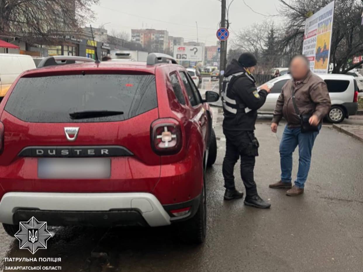 В Ужгороді поліція протягом зміни зафіксувала 13 "оленів" лише на одній невеликій вулиці