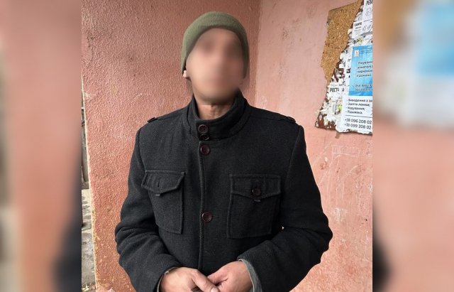 В Ужгороді затримали афериста, який розраховувався чужою банківською карткою