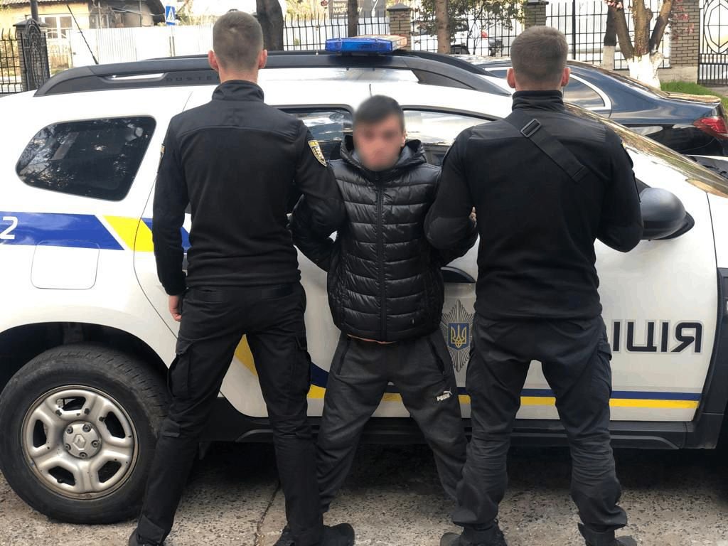 В Ужгороді умовно засуджений чоловік обікрав помешкання містянина