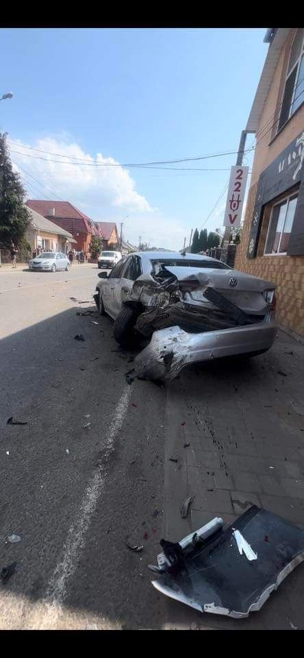 У Виноградові водію BMW стало зле за кермом. В результаті сталася ДТП