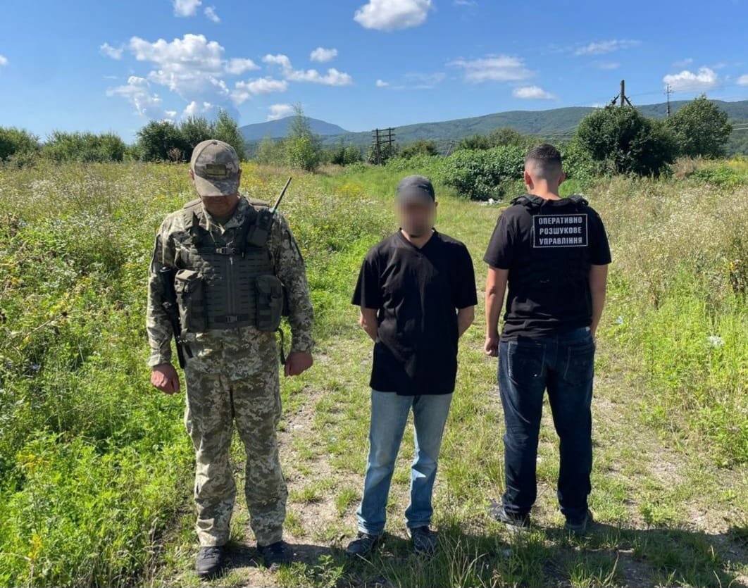 На кордоні зі Словаччиною затримали чотирьох правопорушників