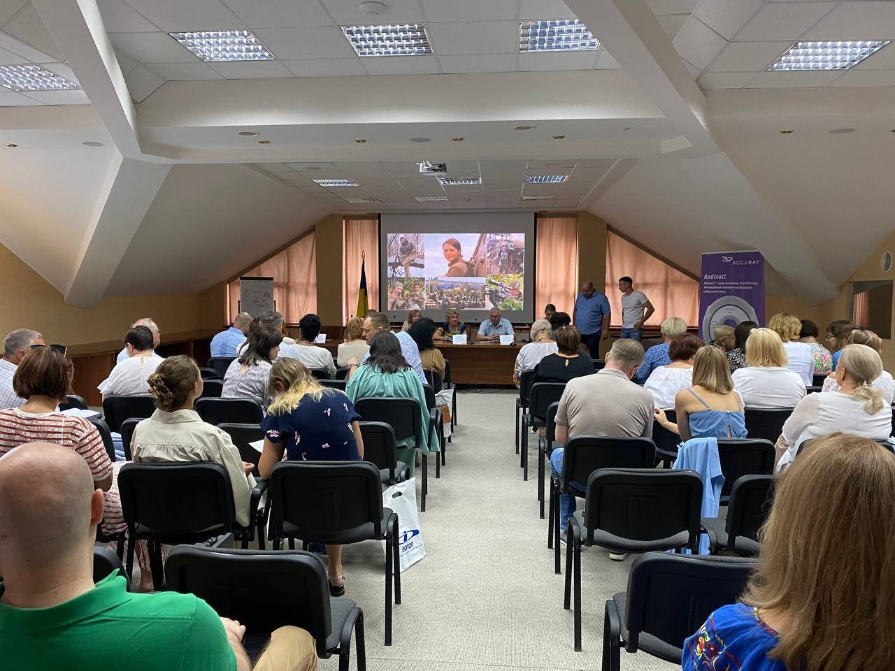На Закарпатті провідні фахівці-онкологи обговорюють актуальні питання радіаційної онкології в Україні