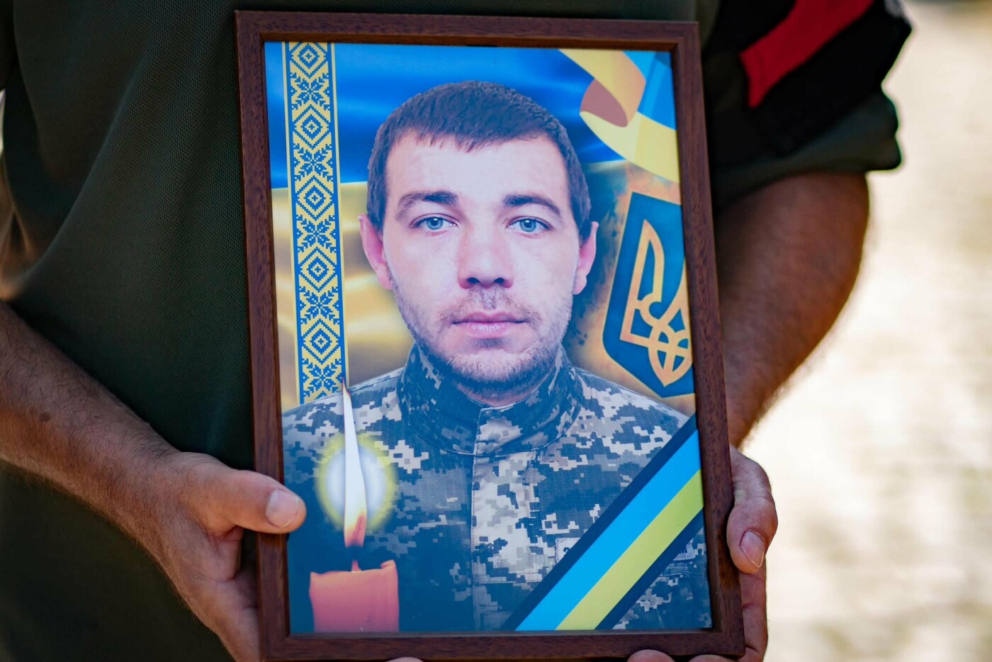 В Ужгороді попрощалися із полеглим Героєм Норбертом Пауликом