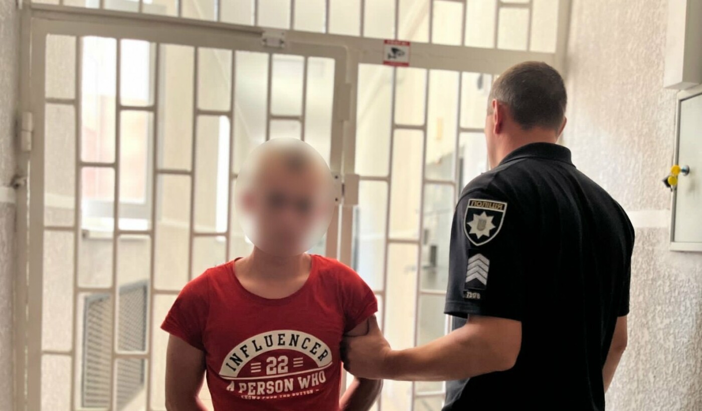 Раніше судимий 21-річний  мешканець Ракошина намагався обікрасти будинок односельчан