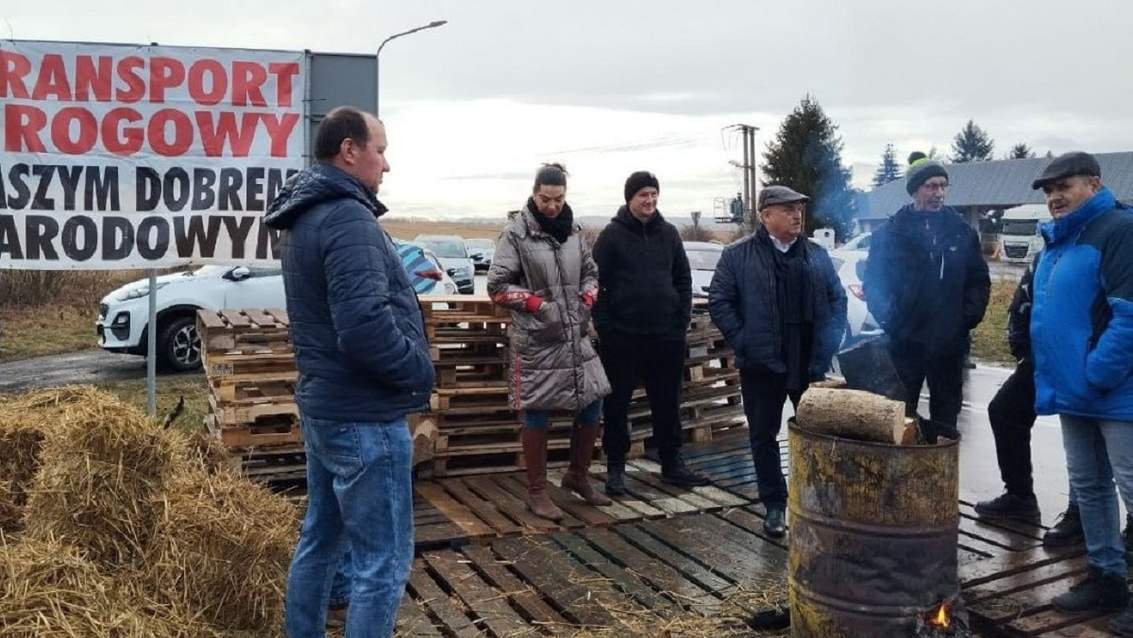 Вчора увечері польські фермери припинили блокування пункту пропуску 