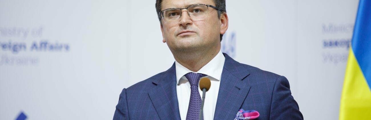 Для українців зараз відкриті 83 країни – Кулеба
