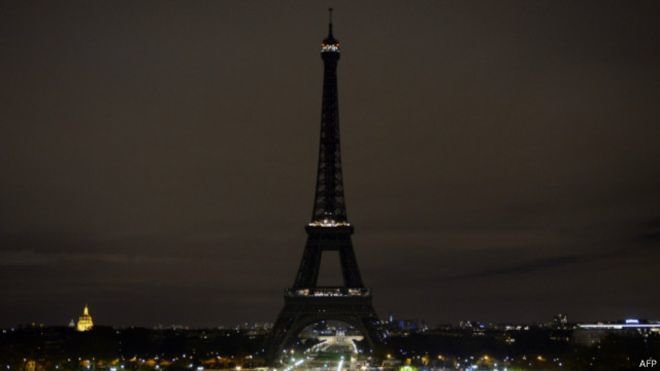 151114194436_eiffel_tower_640x360_afp